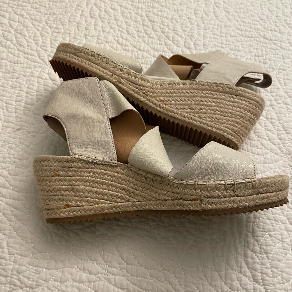 Eileen Fisher Off-White Leather Espadrille Wedge Sandal - Picture 3 of 10